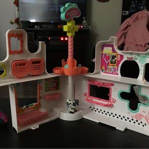LPS littlest pet shop Hospital Set with Dog